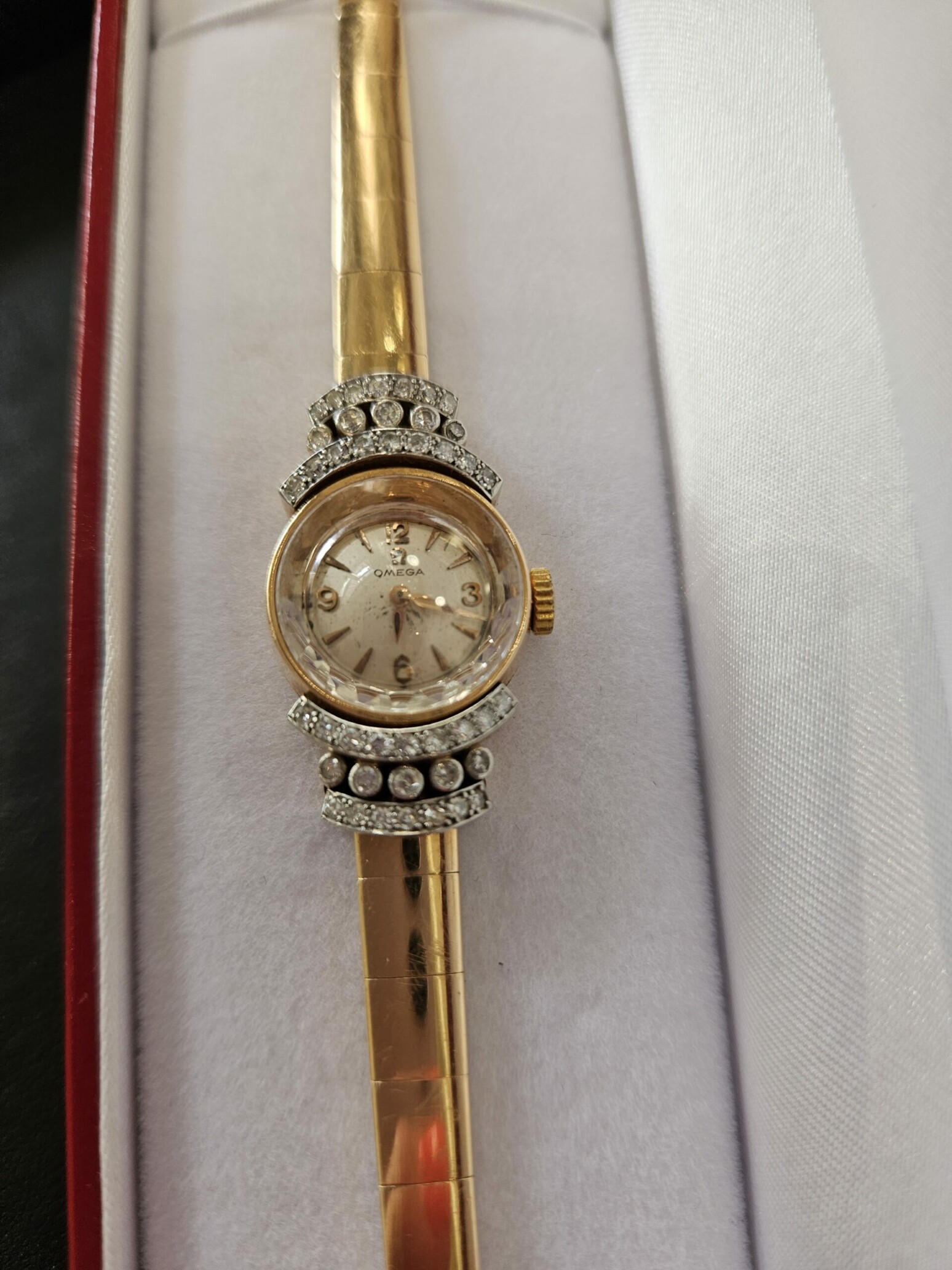 Scarlett montre sales